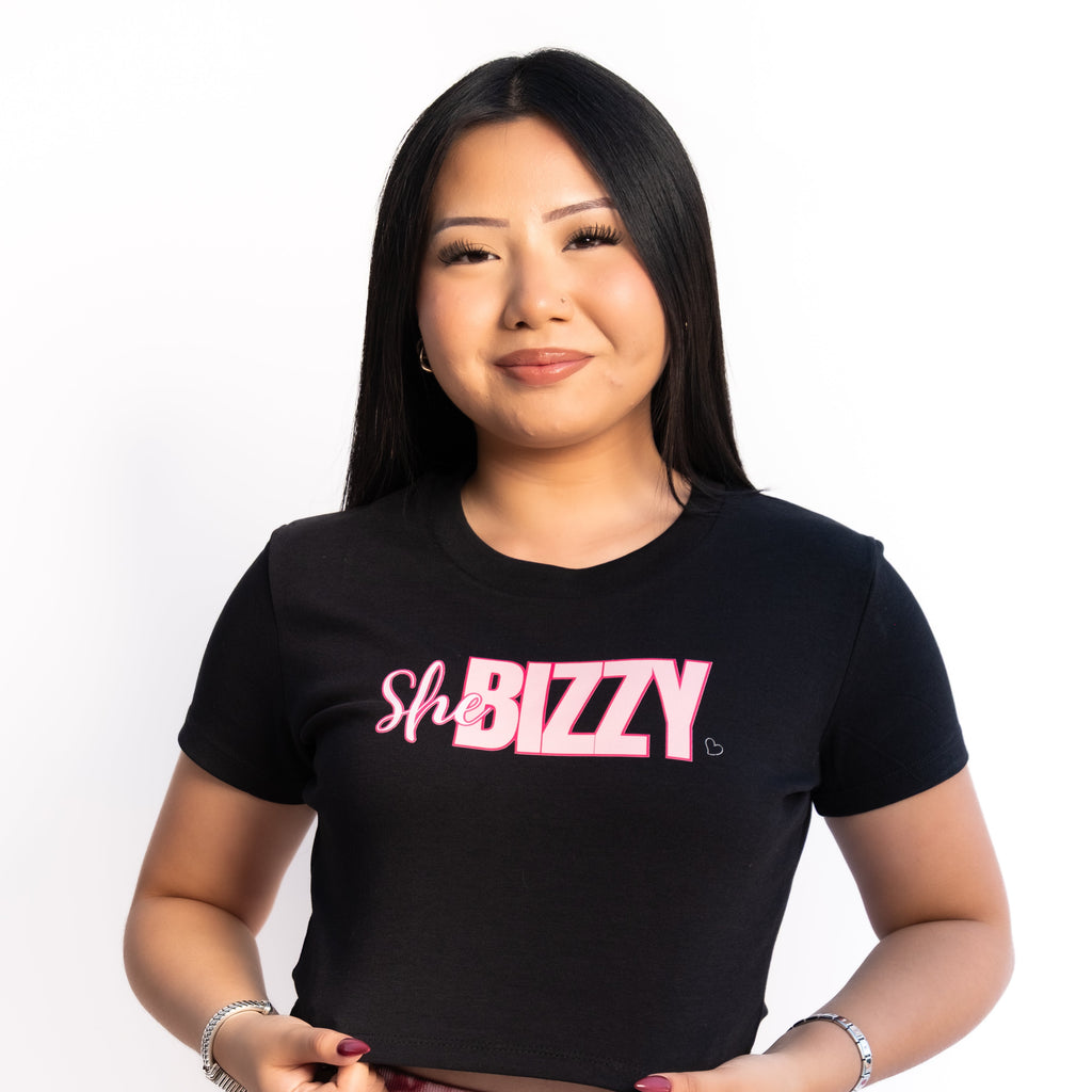 She BIZZY Statement Crop